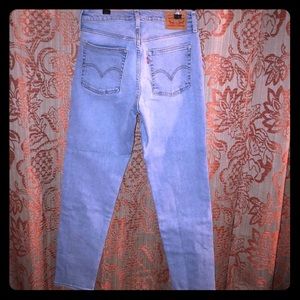 Wedgie fit levis size 28